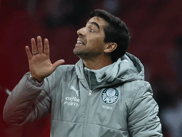 Palmeiras: Abel Ferreira aponta “inveja” de críticos e alega ter sofrido perseguição