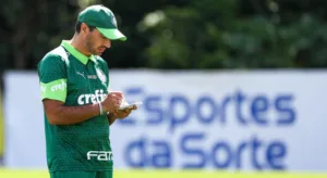 Escalação do Palmeiras por Abel Ferreira contra o Flamengo não foi unanimidade no elenco