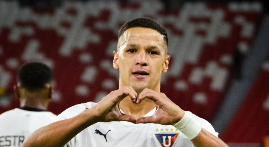 Ex-alvo do Corinthians está na mira de Flamengo e Vasco