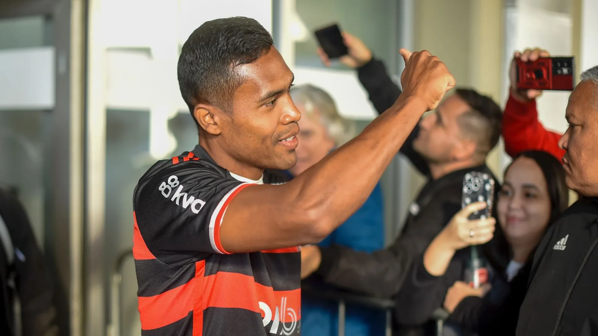 Alex Sandro, do Flamengo, revela quem é seu espelho no futebol brasileiro