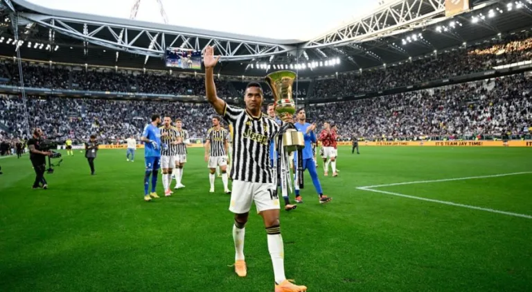 Flamengo pode esbarrar em mesmo problema do SPFC para contratar Alex Sandro; entenda