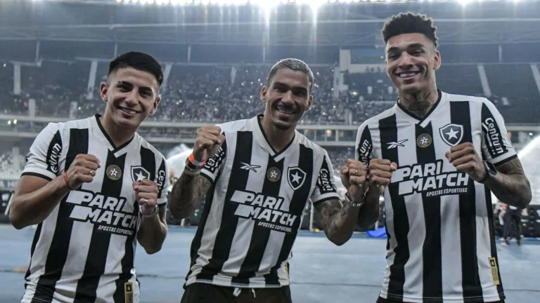Thiago Almada, Luiz Henrique e mais: os jogadores mais valiosos do Botafogo hoje
