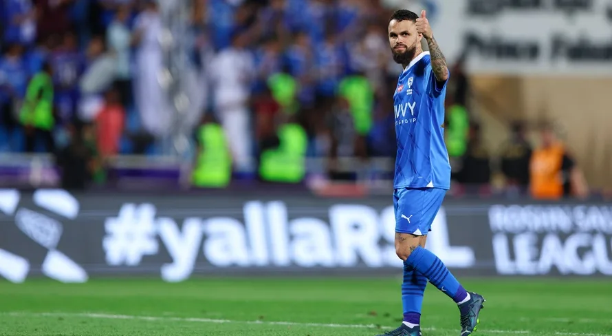 Alvo do Corinthians, Michael tem propostas do futebol árabe