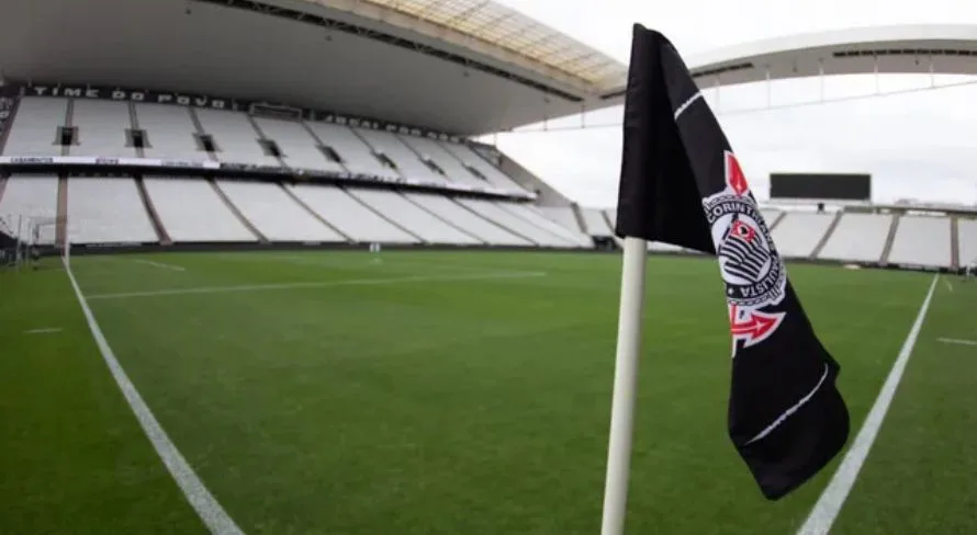 André Kfouri fala em “crueldade inominável” do Corinthians com ídolo