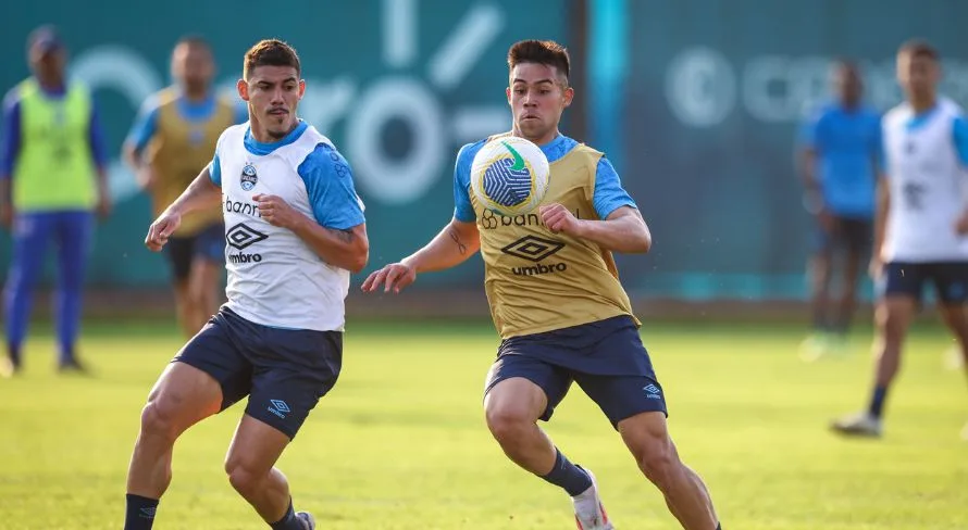 Grêmio pode ter estreia de promessa chilena contra o Athletico-PR