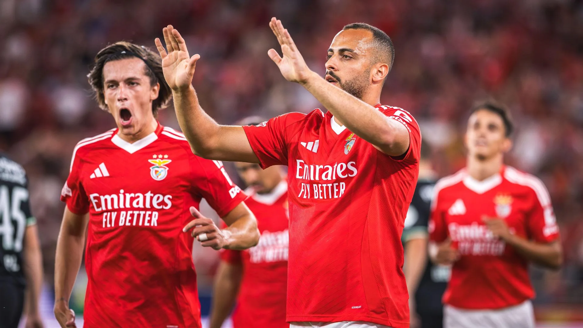 Atacante alvo do Corinthians está insatisfeito no Benfica, revela treinador