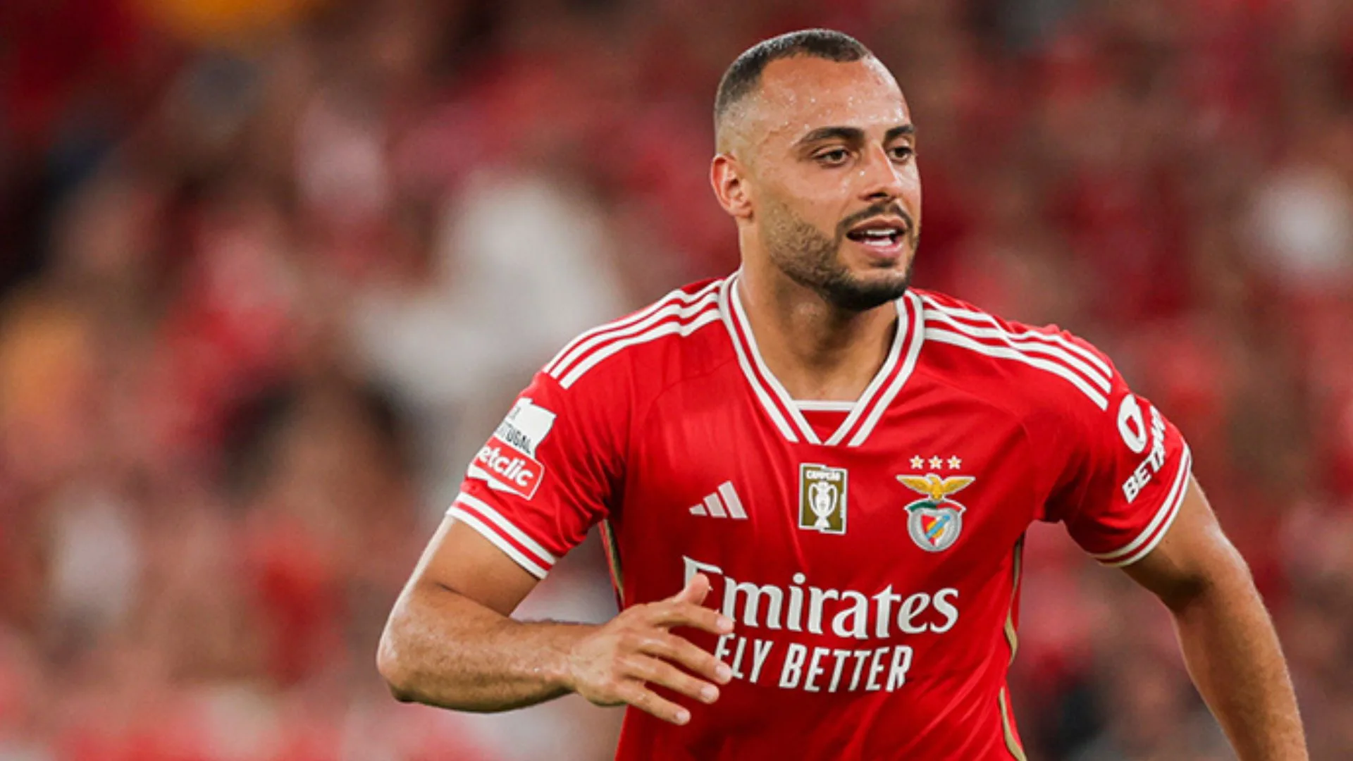 Corinthians melhora proposta por jogador do Benfica