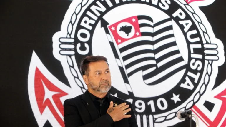 Sormani diz que Corinthians deve dinheiro a rival paulista: “Time caloteiro”