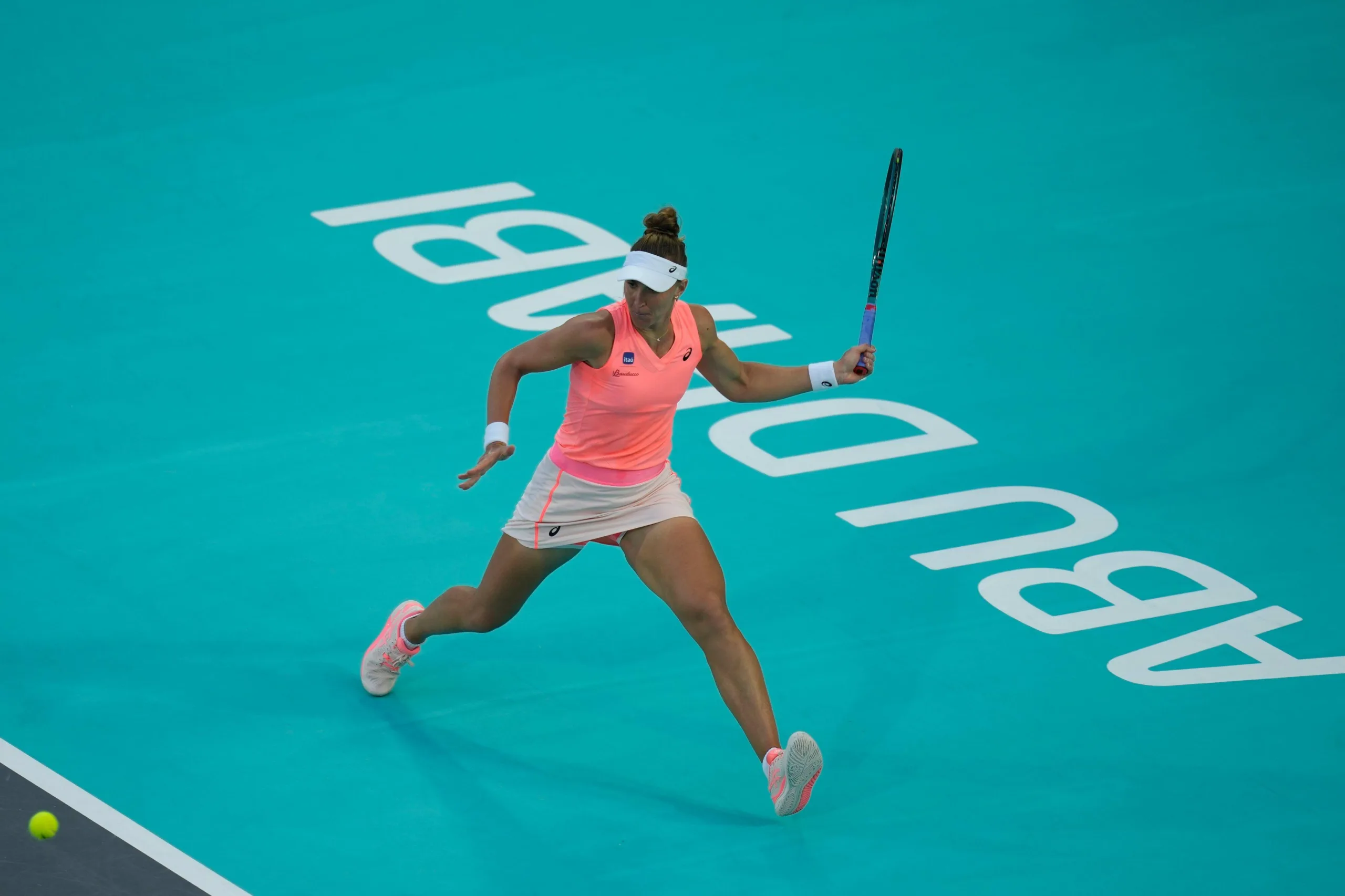 Bia Haddad passa com tranquilidade para as quartas do WTA de Cleveland