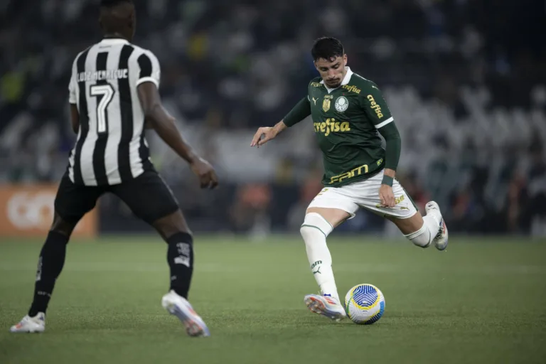 Botafogo x Palmeiras: três motivos para apostar no visitante