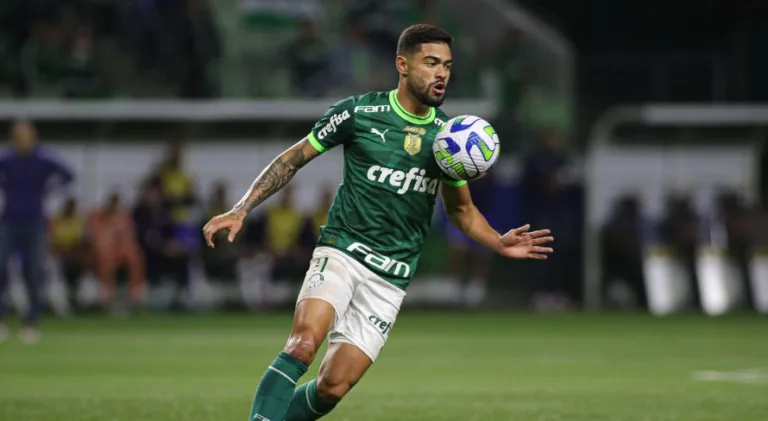 Internacional se aproxima de meia do Palmeiras sem chances com Abel Ferreira