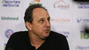 Rogério Ceni, do Bahia, elege time que dá “orgulho” no futebol brasileiro