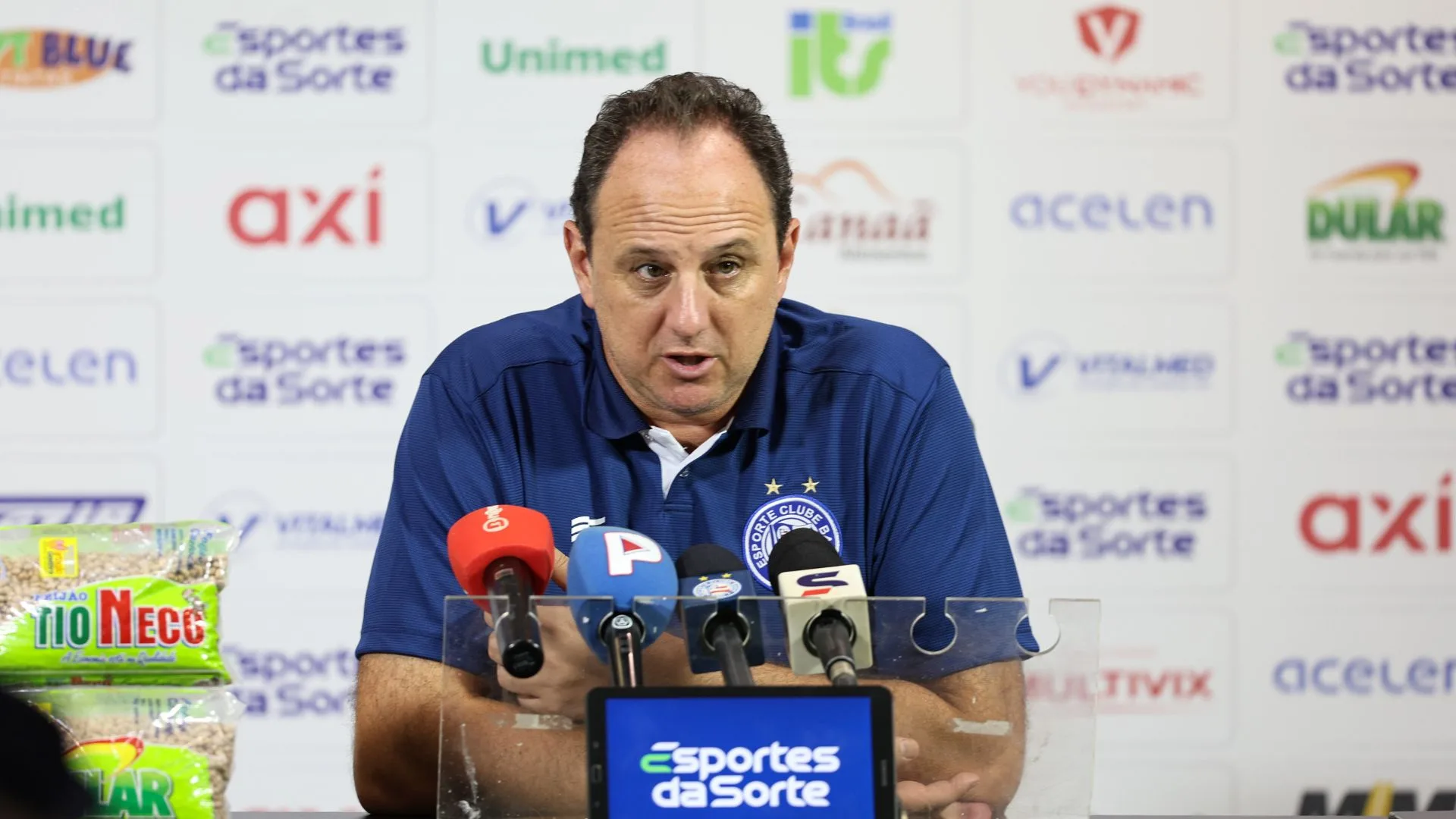 Ceni reconhece time que dá “trabalho” no Brasileirão: “Loucura”