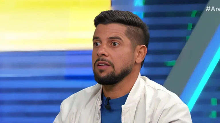 Cicinho banca time forte pelo título no Brasileirão: “Leva vantagem”