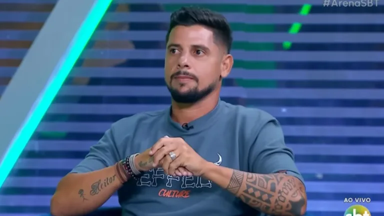 Cicinho aponta melhor técnico do futebol brasileiro: “Não tem igual”