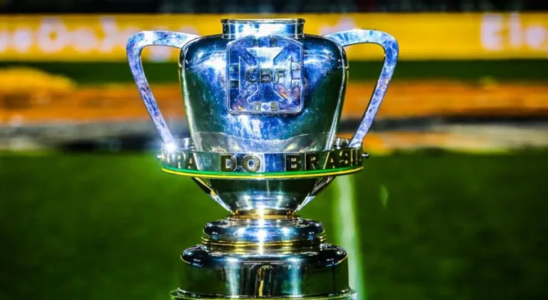 Mauro Naves elege time que ‘deu sorte’ na Copa do Brasil