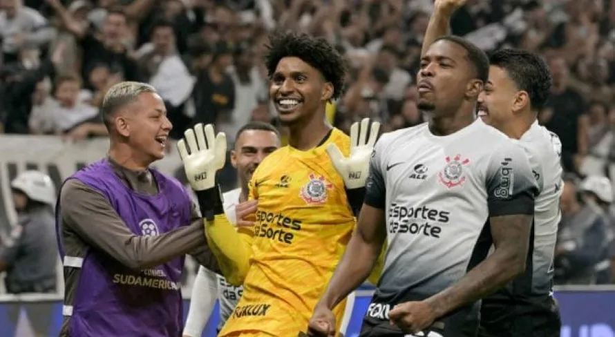 Samir Carvalho é direto e elege melhor jogador do elenco do Corinthians hoje: “Mais importante”