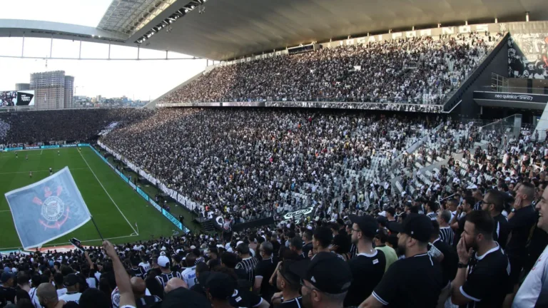 Corinthians x Flamengo: onde assistir AO VIVO o Brasileirão Série A