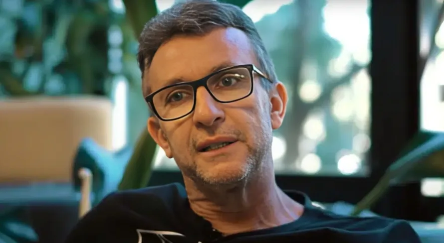 Craque Neto aponta técnico que seria sucesso no Flamengo: “Já era campeão”