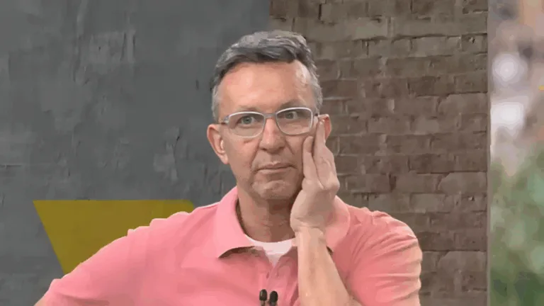 Craque Neto critica possível volta de zagueiro ao futebol brasileiro: “Barriga de aluguel”