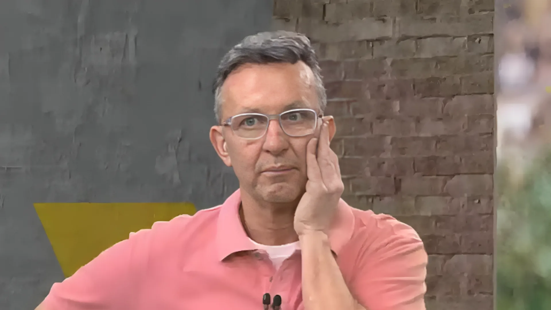 Craque Neto critica possível volta de zagueiro ao futebol brasileiro: “Barriga de aluguel”