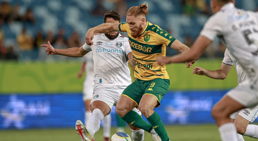 Ivan Drago crava possível rebaixamento do Cuiabá