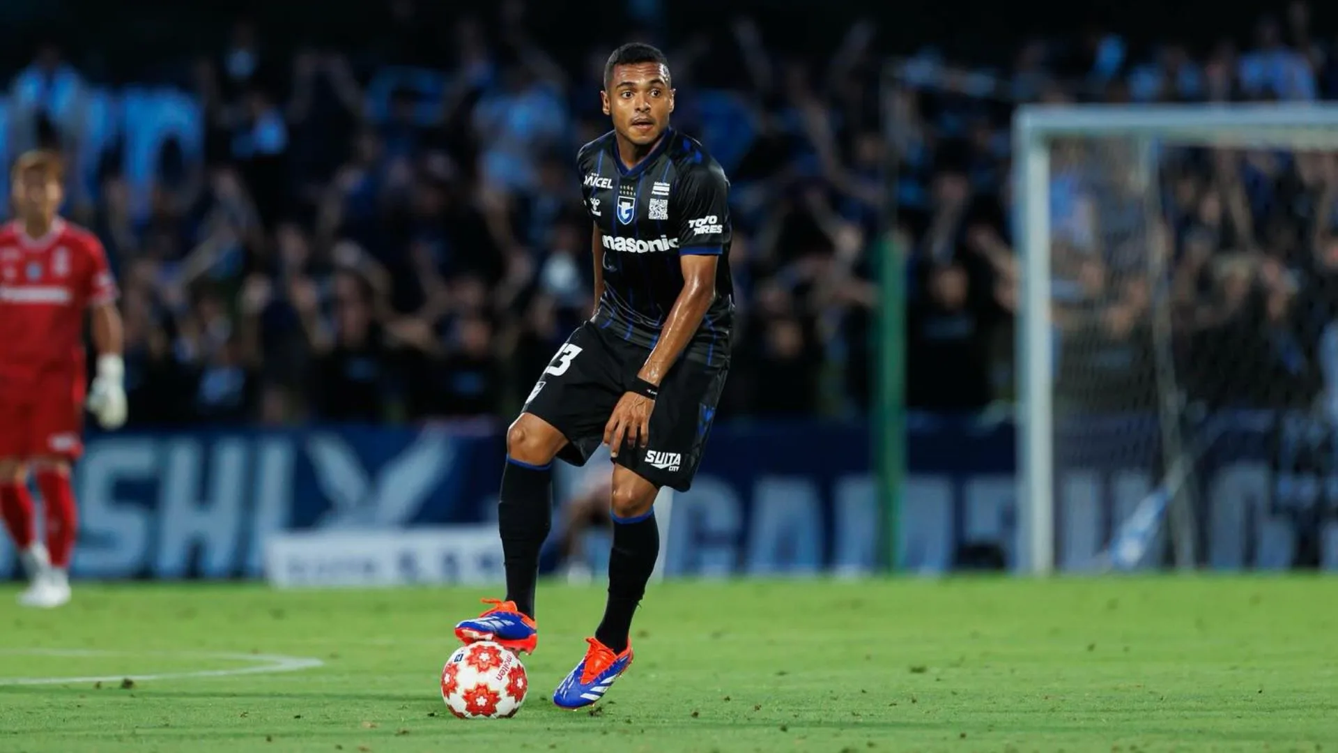 Ex-Corinthians leva Gamba Osaka às quartas de final da Copa do Imperador no Japão