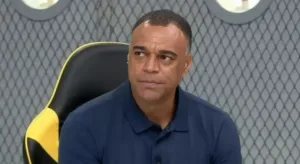 Denílson elege time que renasceu no Brasil: “Evolução nítida”