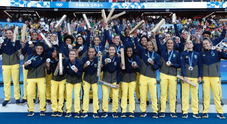 Futebol feminino lidera engajamento no Cartola Express durante as Olimpíadas