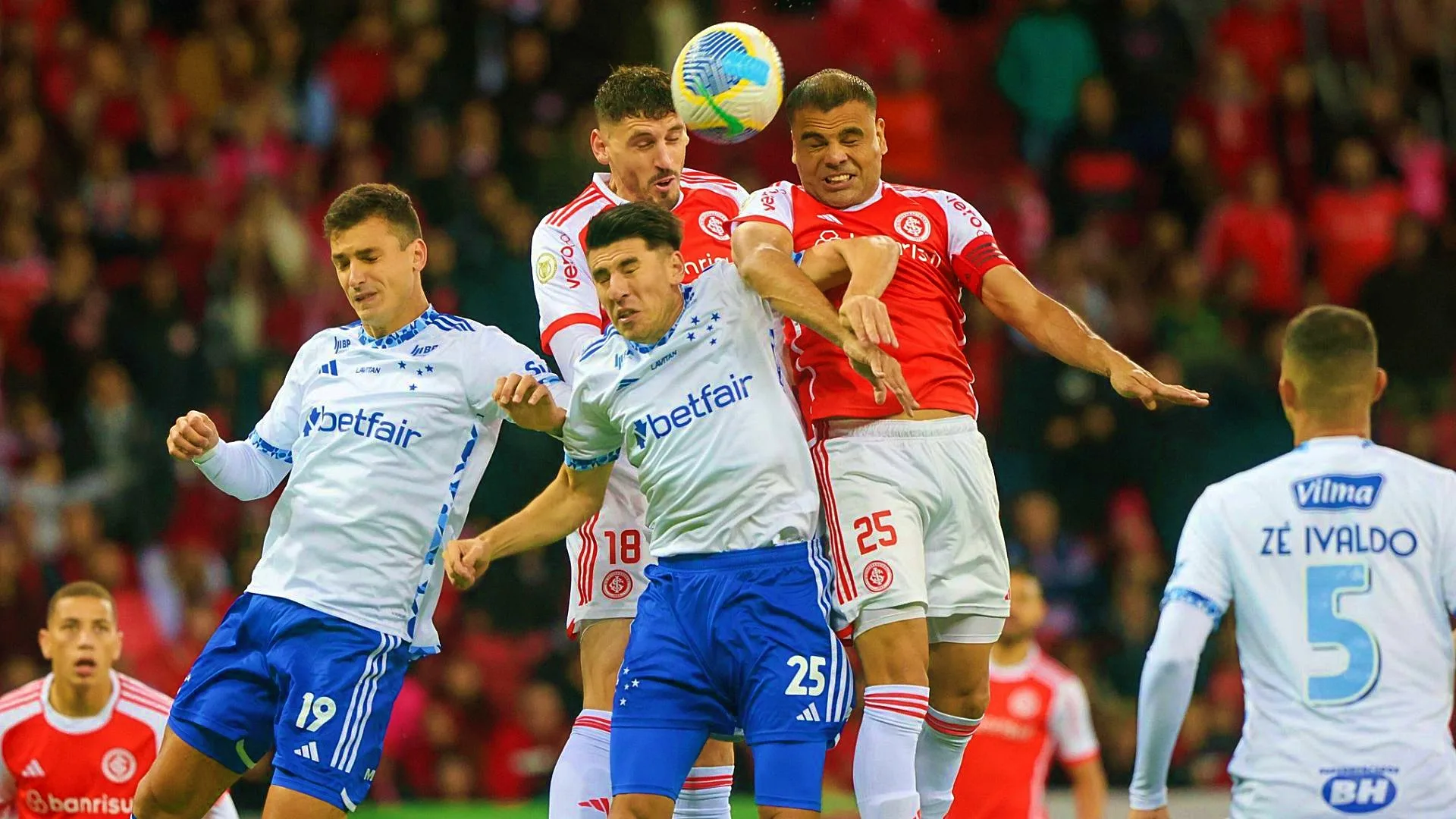 Cruzeiro x Internacional: veja onde assistir ao jogo do Brasileirão