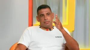 Diego Souza volta a se declarar para time do Brasileirão