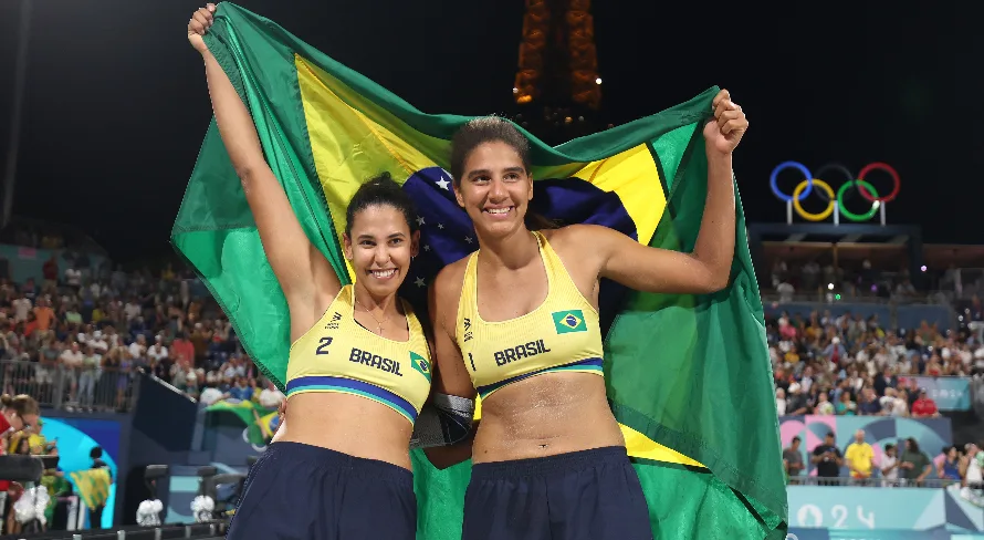 Olimpíadas: Alison dos Santos, Isaquias Queiroz, final do vôlei de praia e mais do Brasil hoje (9/8)
