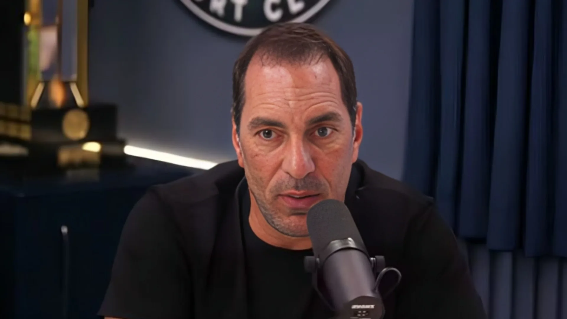 Edmundo aponta clube que será potência no Brasil: “Posso garantir”