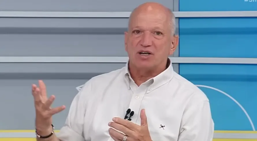 Elia Jr aponta técnico do Brasileirão que “piorou como treinador”