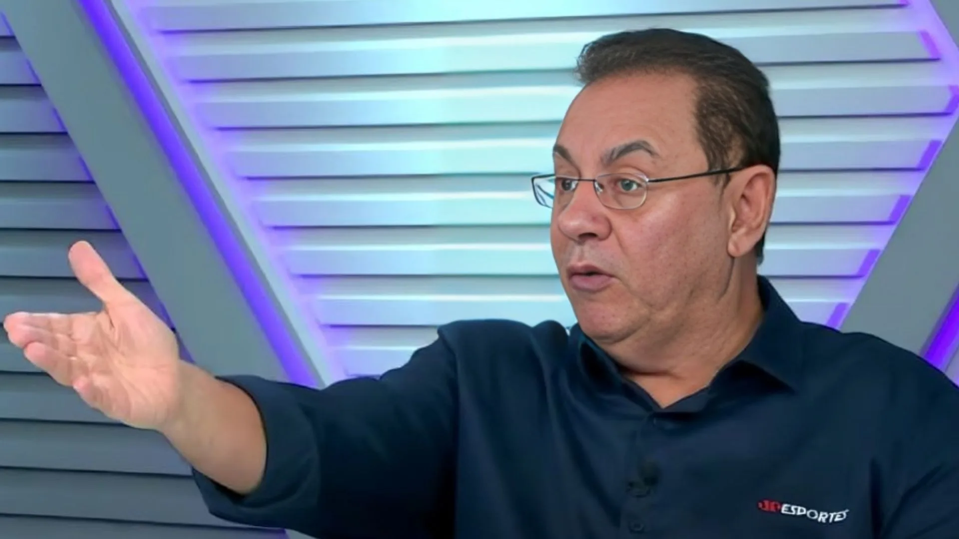 Flavio Prado alerta sobre rebaixamento no Brasileirão: “Não ganha de ninguém”