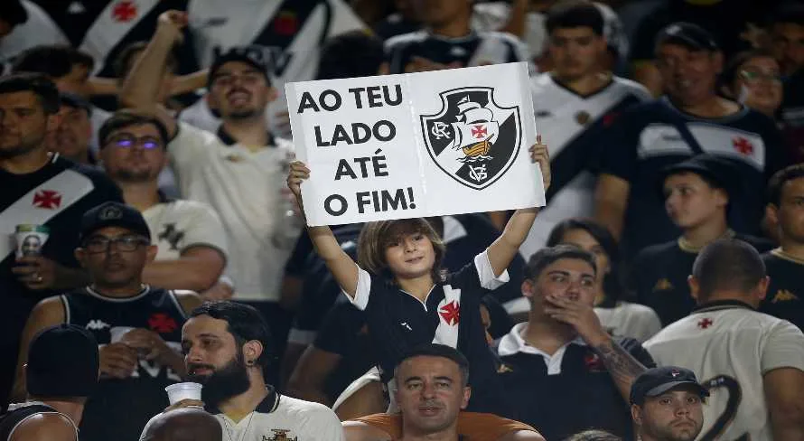 Motivado, Vasco vira contra o Red Bull Bragantino; assista ao gol
