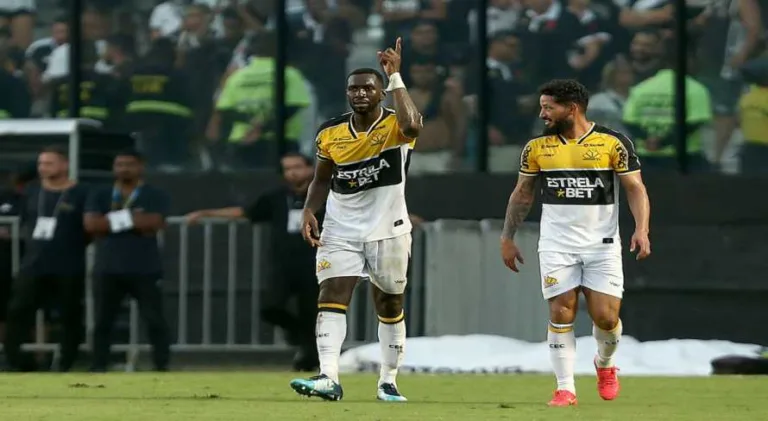 Bolasie supera defesa do Vasco e coloca Criciúma em vantagem; assista
