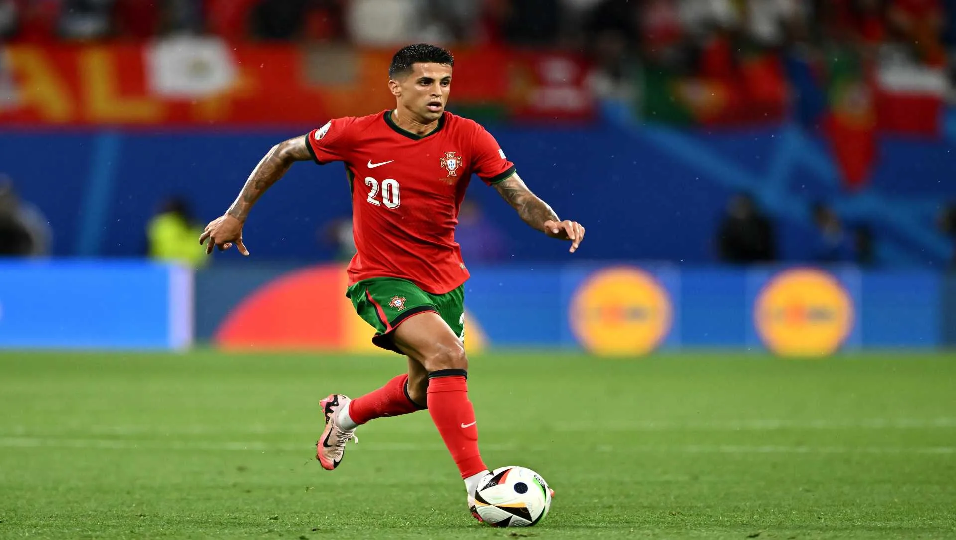 Al Hilal, de Neymar, fecha contratação de João Cancelo e prepara timaço para o Super Mundial de Clubes