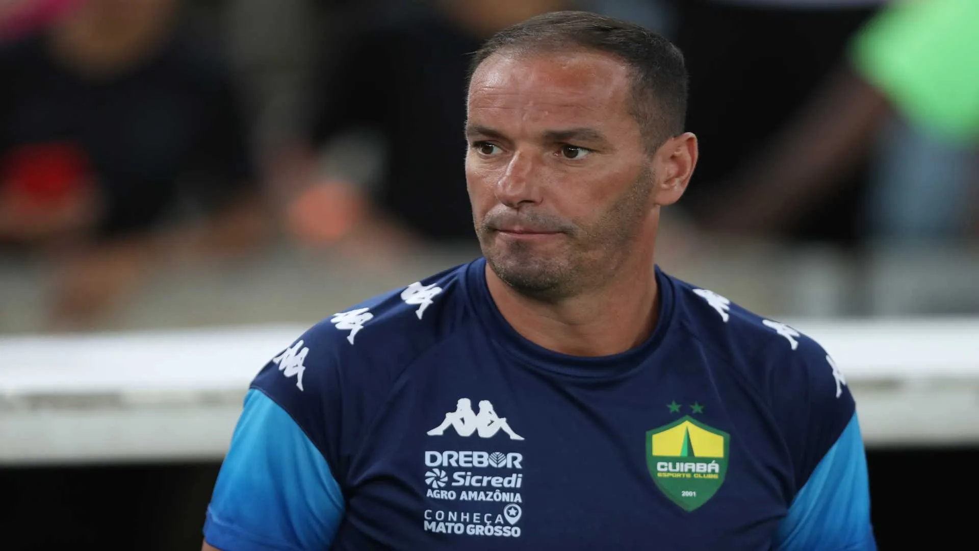 Cuiabá anuncia a saída do técnico Petit