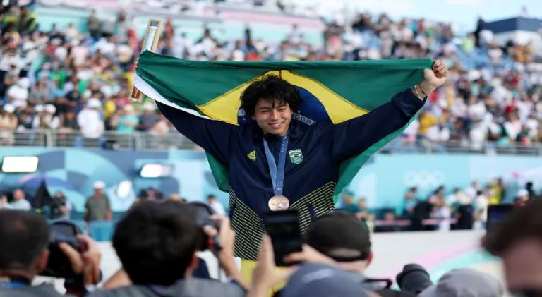 Bronze no skate e mais: o Brasil nas Olimpíadas hoje (07)