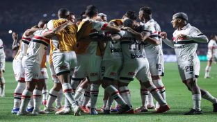Tricolor ampliou a sua vantagem no segundo tempo (Alexandre Schneider/Getty Images)