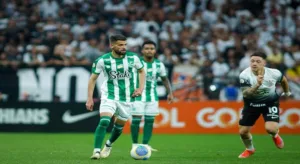 Corinthians empata com o Juventude e volta ao Z-4 do Brasileirão