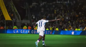 Com golaço de Marinho, Fortaleza e Rosario Central empatam na Sul-Americana