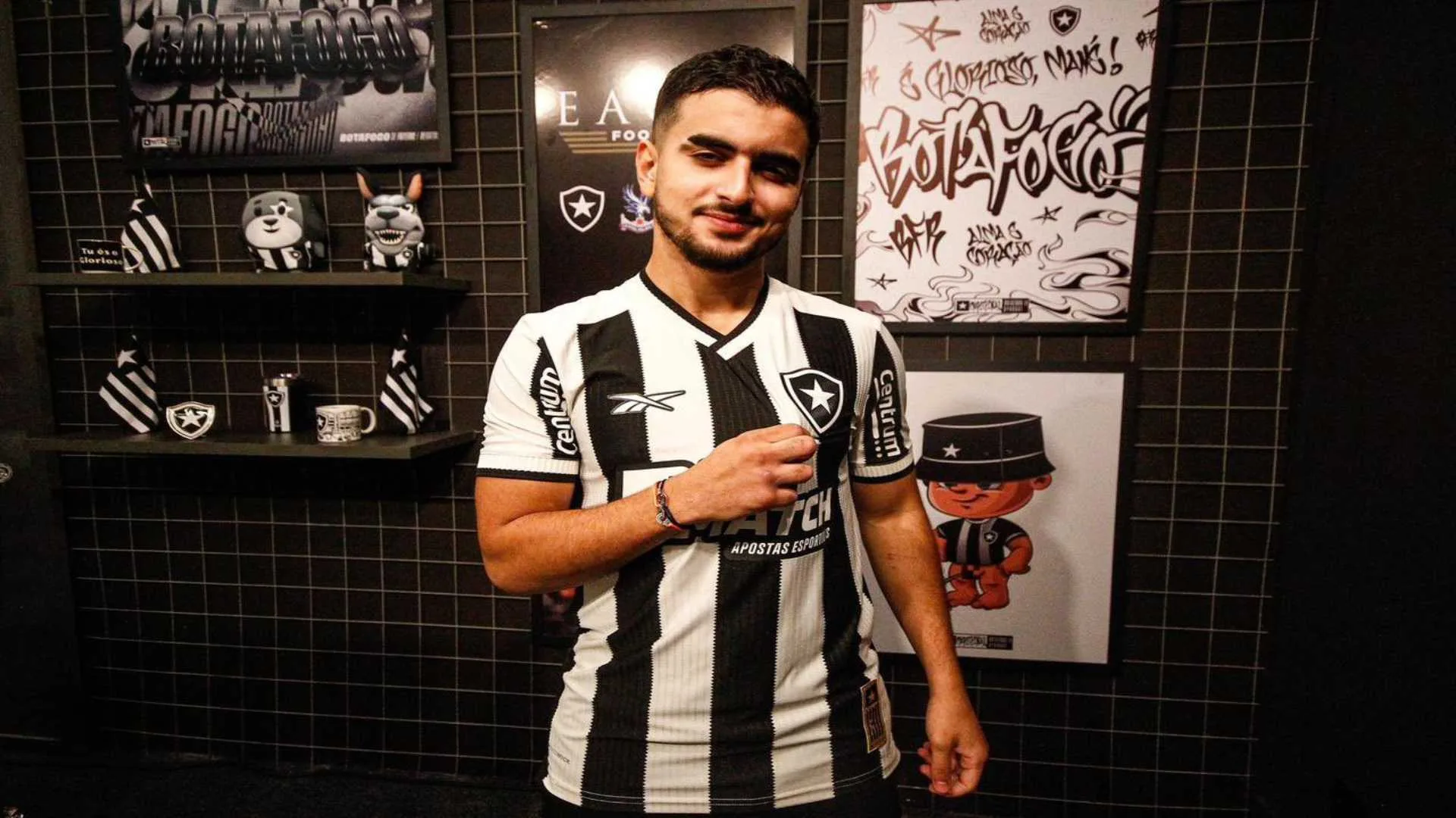 Novo reforço celebra momento no Botafogo: “Estou orgulhoso”