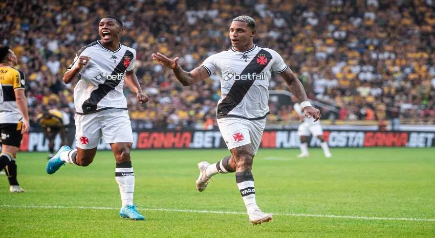 Vasco anota dois, mas cede o empate para o Criciúma no Brasileirão