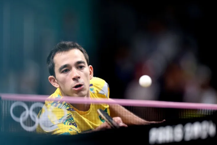 Olimpíadas: Hugo Calderano perde para sueco e agora disputa o bronze inédito para o tênis de mesa do Brasil 