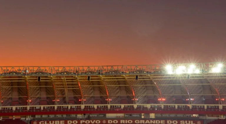 Internacional x Athletico-PR: veja onde assistir à partida AO VIVO