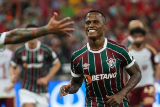 Vitor Birner diz que Arias é destaque do Mundial e faz desafio: "Gostaria de ver o Olise no Fluminense"
