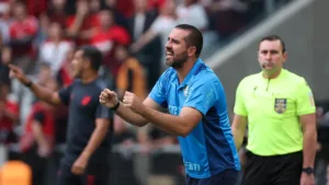 Palmeiras volta a enfrentar Athletico na Ligga Arena após declaração polêmica de ‘sistema’