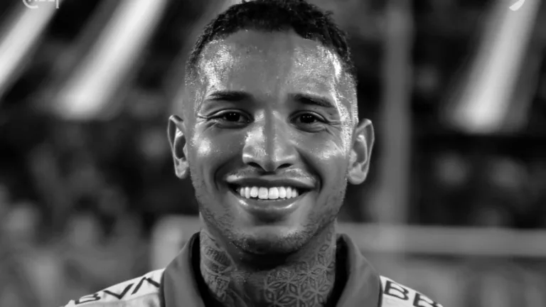 Casagrande cita tragédia com Izquierdo e lembra outra morte em campo: “Todos ficaram em choque”